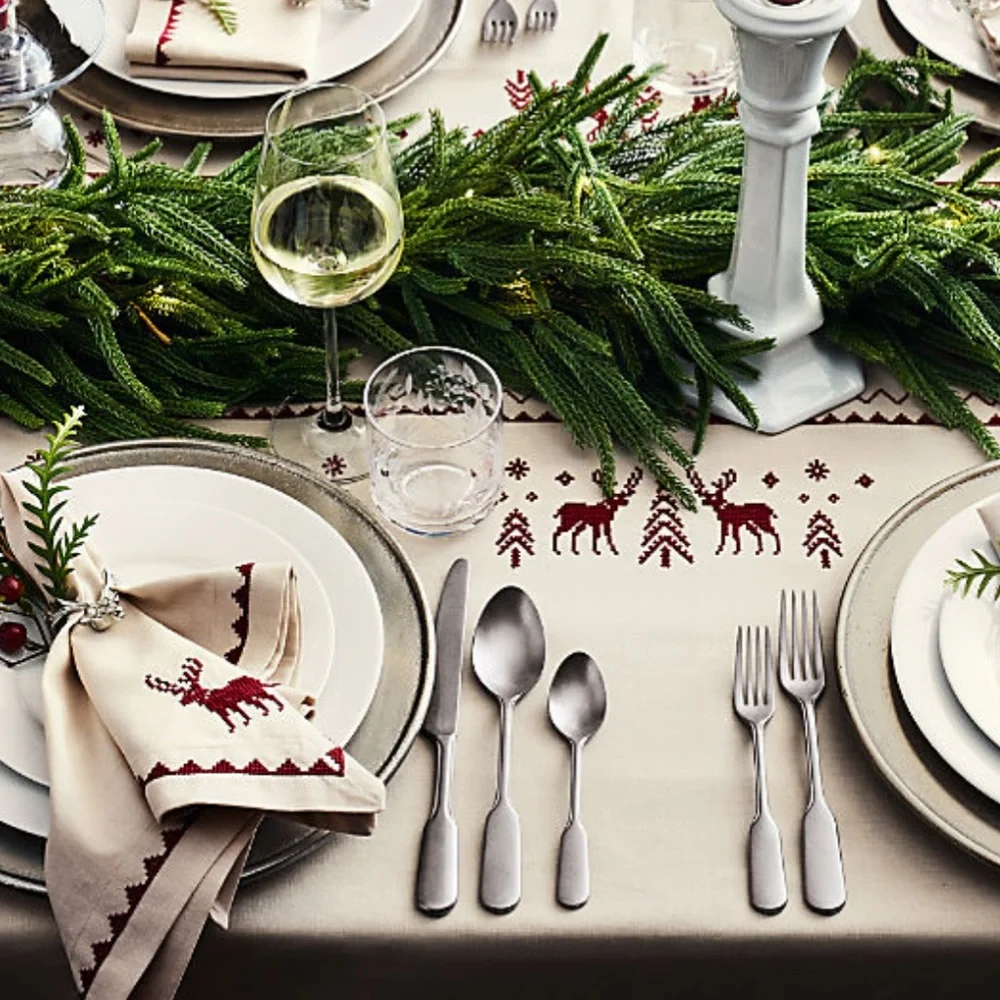 New! Crate&Barrel Red Cross Stitch Holiday Reindeer Dinner Napkins